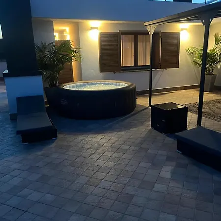 Luxury House Alessia Апартаменты Рим