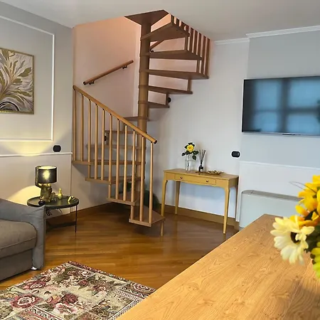 Апартаменты Luxury House Alessia Рим