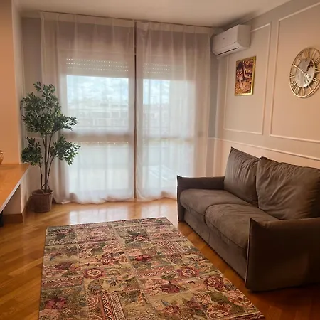 Luxury House Alessia Lägenhet *