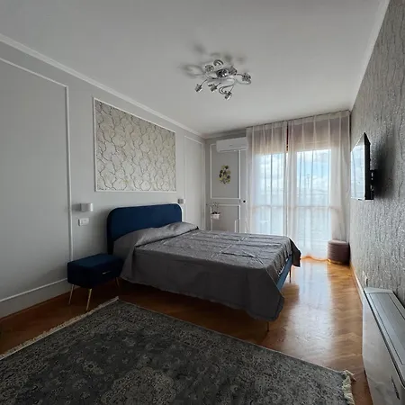 Luxury House Alessia Rom