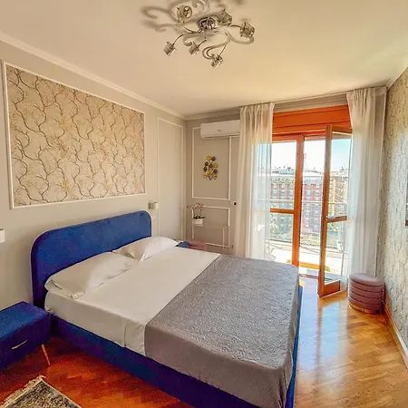 Luxury House Alessia * Rome