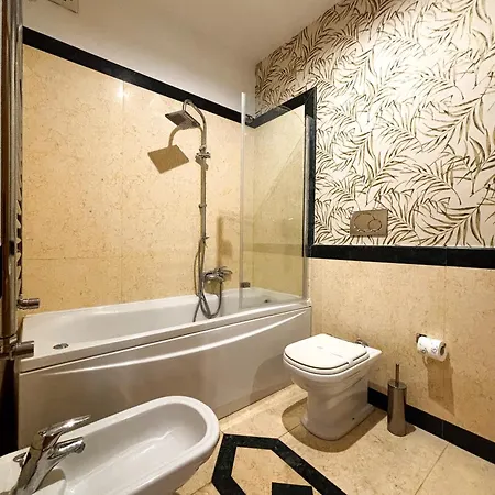 Luxury House Alessia *